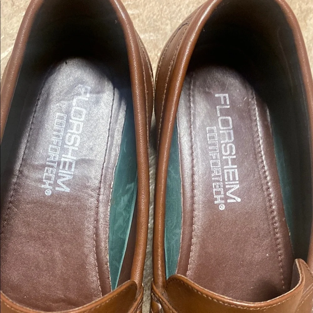 Florsheim Men's 8 1/2 Brown Loafers Business Professional Office Comfortable